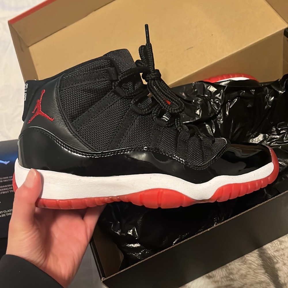 Jordan 11’s Size 5.5Y (7W) (taking offers‼️)